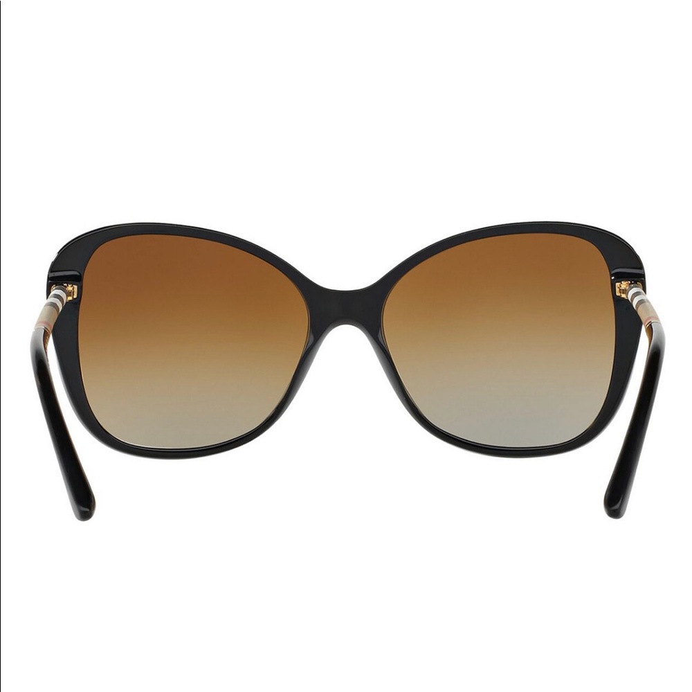 Brand new  Burberry polarised sunglasses 🔥… - Picture 7 of 13